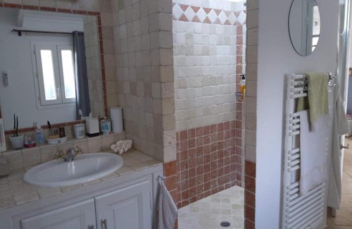 Paradou Bed & Breakfast | La Lézardière