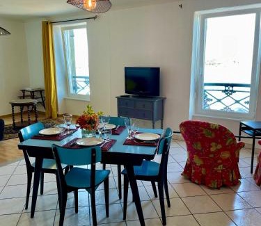 Camaret-sur-Mer Apartment | La Langouste ROUGE