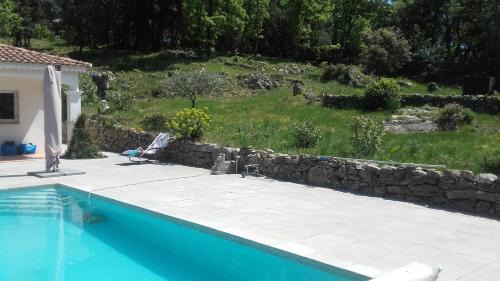 Le Luc Apartment | la lavande bleue
