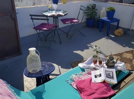 San Ambrosio House | La Lectora