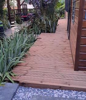 Bois de Nefles House | LA LIANE DE JADE 974 - Lodge "Ylang Ylang" piscine chauffée - jacuzzi privatif