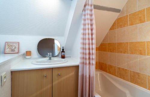 Sene House | La Libellule - Charmante maison avec jardin à Séné