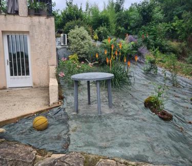 Labastide-de-Levis Apartment | La lisière tarnaise