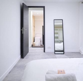 Decre-Cathedrale Apartment | La loge des Carmélites Coeur de Nantes WIFI