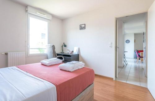 Toulouse South-East Apartment | La loge du Minotaure, parking et bureaux