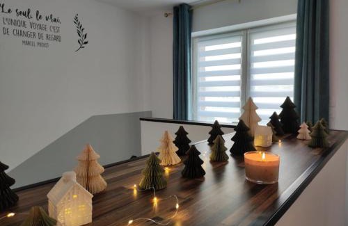 Lens Apartment | La Loge en Or - Parking public - Triplex - Proche centre et autoroute