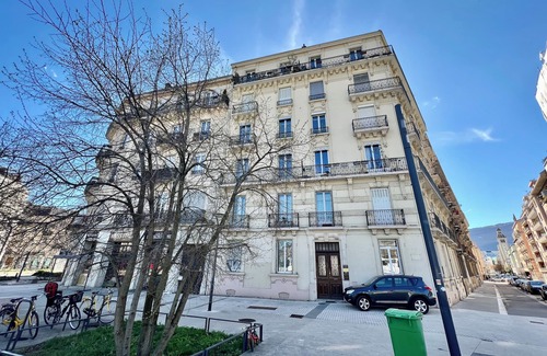 Grenoble City Centre Apartment | La loge parisienne|300m gare|Bastille|Téléphérique