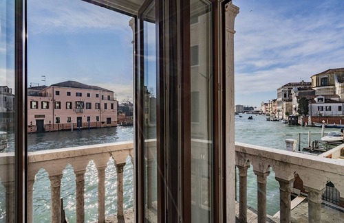 Cannaregio Apartment | La Loggia Grand Canal