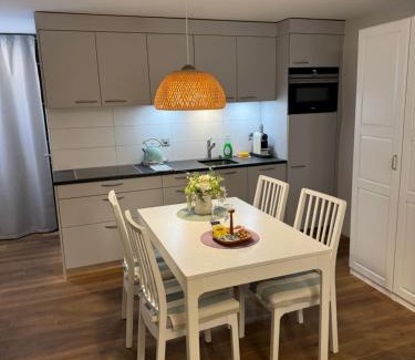 Sion Apartment | La Lombardie - Charme et tranquillité