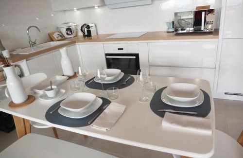 La Londe-les-Maures Apartment | La Londe La Mer : appartement proche plages & vue superbe sur les îles d'or