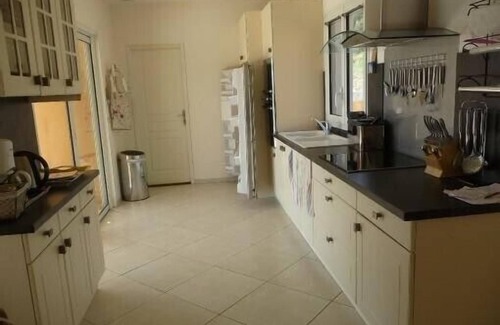 La Londe-les-Maures House | LA LONDE LES MAURES: Villa Avec Piscine -8 Pers-Vue Mer-Proche- Golf Valcros-