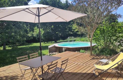 Saint-Meard-de-Gurcon House | La longère aux agrumes - gite piscine jardin-forêt