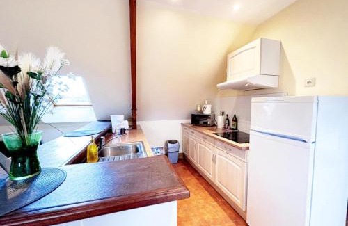 Belleme Apartment | La longère T3 - Au Golf de Bellême - Parking - Wifi - 4 Pers