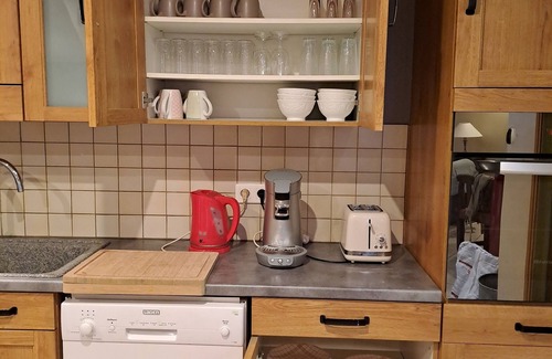 Villie-Morgon House | La Louvière, house sleeps 7 Villié-Morgon Beaujolais tasting possible