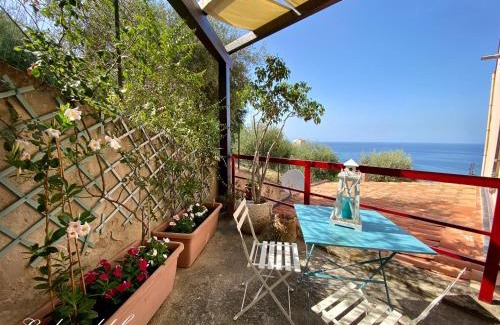 Cefalu Apartment | La luce del faro (cottage con vista mare)