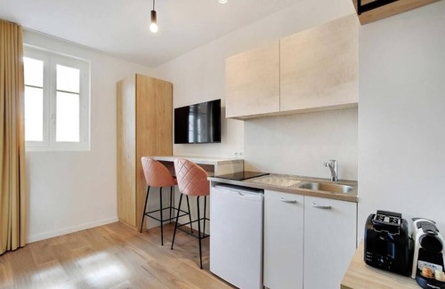 Levallois-Perret Apartment | La Lumière de Paris
