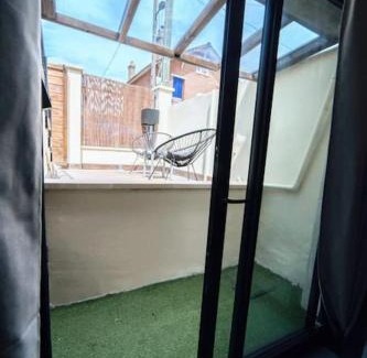 17th Arrondissement Batignolles-Monceau Apartment | La Luna - Élégante Maison de Standing avec extérieur - 25 min de Paris