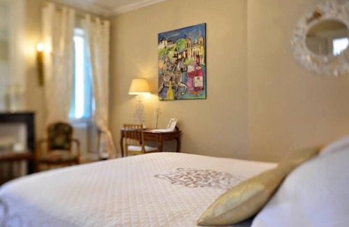 Castelnau-de-Medoc House | La Lyonnaise guest room