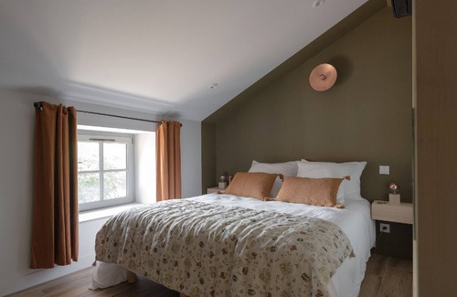 Saint-Germain-au-Mont-d'Or Cabin | La Maison des Monts d’Or bed and breakfast and charming cottages Saint Ge