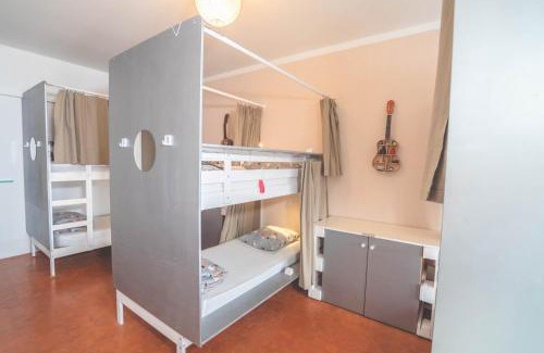 Jean-Medecin Hostel | La Maïoun Guesthouse