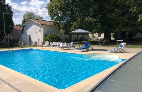 Saint-Seurin-de-Cadourne Apartment | La maison de Léandre - Medoc