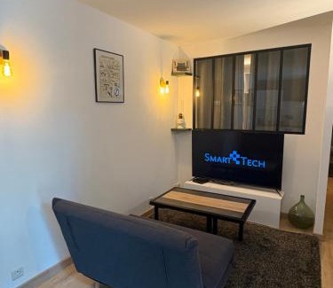 Cote Ouest Ormeaux Apartment | La Maison au fond du jardin