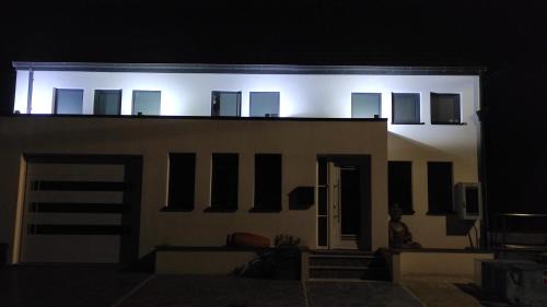 Hastiere Villa | la maison blanche a Hermeton sur Meuse