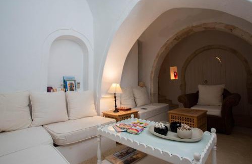 Erriadh Villa | La Maison Blanche -Les Houchs De Djerba