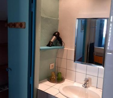 Sault Bed & Breakfast | La Maison Bleue