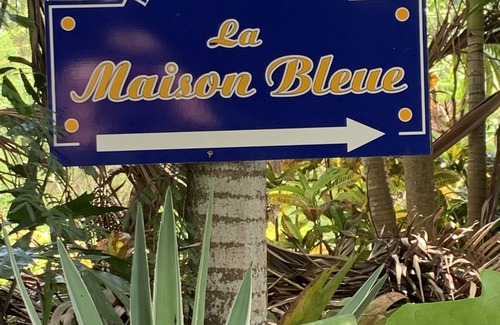 Le Vauclin Apartment | LA Maison Bleue Appt Colibri AU Milieu D'un Jardin Tropical