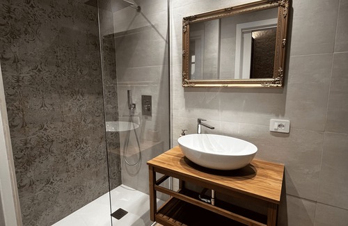 Historic Castle District House | La Maison Coloniale Suites (The Indies Rose) and Wellness Zone.