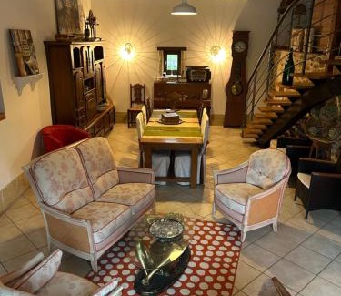 Saint-Maurice-les-Chateauneuf House | La maison de Brigitte aux petites avaizes