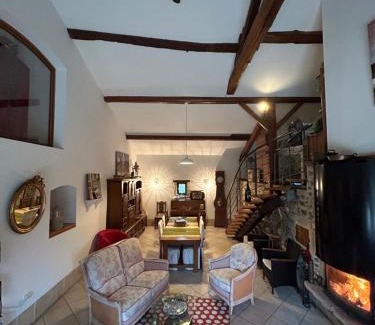 Saint-Maurice-les-Chateauneuf House | La maison de Brigitte aux petites avaizes