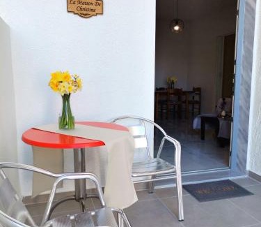 Chrisi Ammoudia Bed & Breakfast | La Maison de Christine -Adults Only