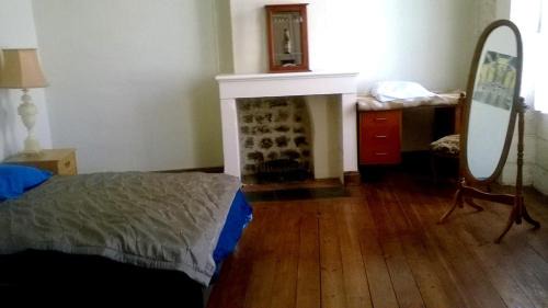 Saint-Savinien House | La Maison de l'Aubépin