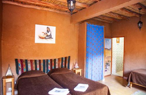 Ait Boukha House | La Maison de l'Homme Bleu