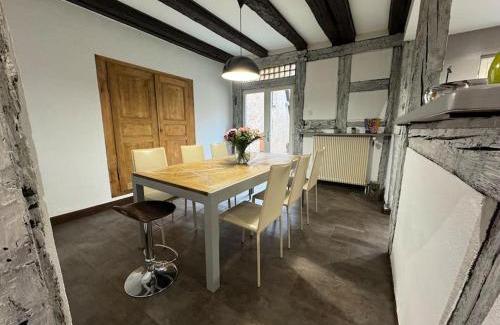 Dambach-la-Ville House | La Maison de l'Ours - Avec Patio & Garage - 8 personnes