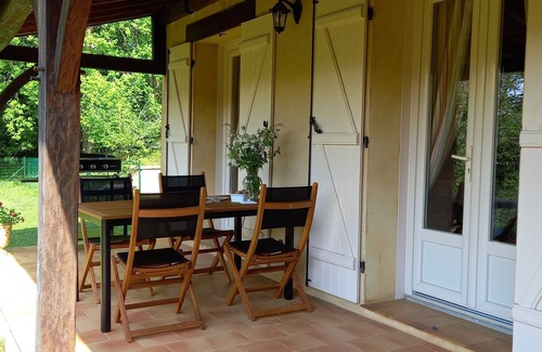 Vitrac House | La maison de la Vallée *, 4 p, terrace, enclosed garden, 5kms from Sarlat