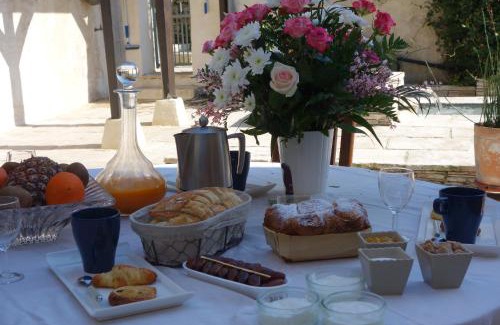 Limeray House | LA MAISON DE ROSE