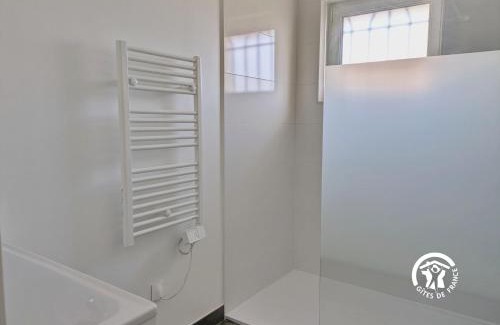 Sainte-Suzanne-and-Chammes House | La maison de Sainte Suzanne, 5 pers