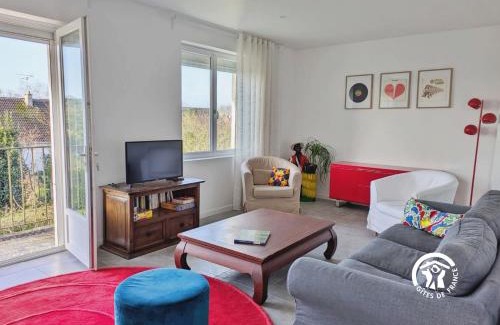 Sainte-Suzanne-and-Chammes House | La maison de Sainte Suzanne, 5 pers