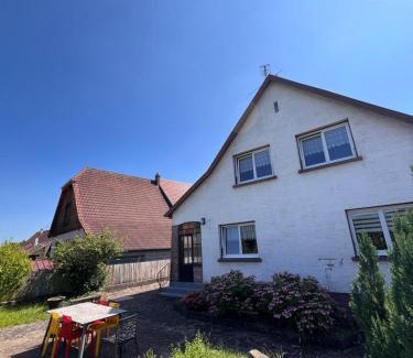 Neuve-Eglise House | La maison de Tania