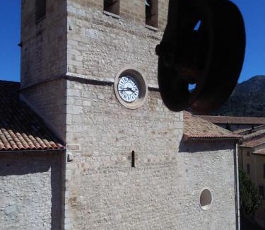 Buis-les-Baronnies House | La Maison derrière la Fontaine