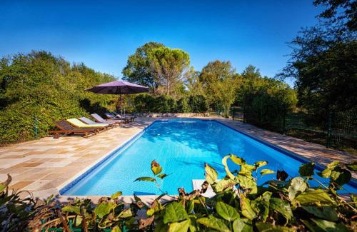 Cahuzac-sur-Vere House | La Maison des Chênes - Piscine et grand terrain arboré dans une ambiance bucolique.