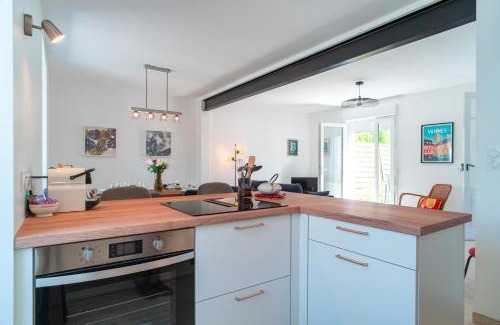 Le Tour-du-Parc House | La Maison des chemins -A pied des sentiers côtiers