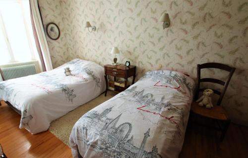Saint-Mary-le-Plain House | La Maison des Chats