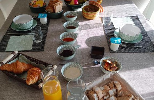 Chadrac Bed & Breakfast | La maison des roses
