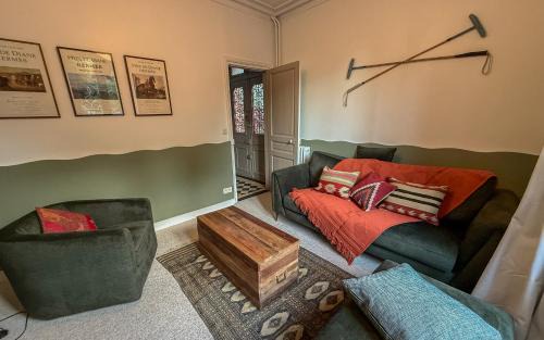 Chantilly House | La maison du 18
