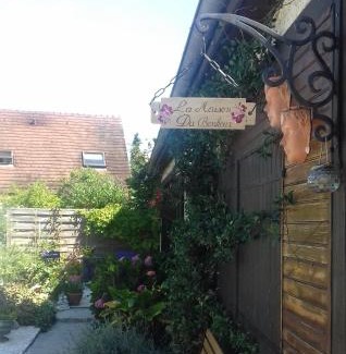 Saintry-sur-Seine Bed & Breakfast | La Maison Du Bonheur