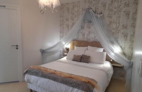 Saint-Bernard Bed & Breakfast | La maison du Bonheur, borne de recharge VE